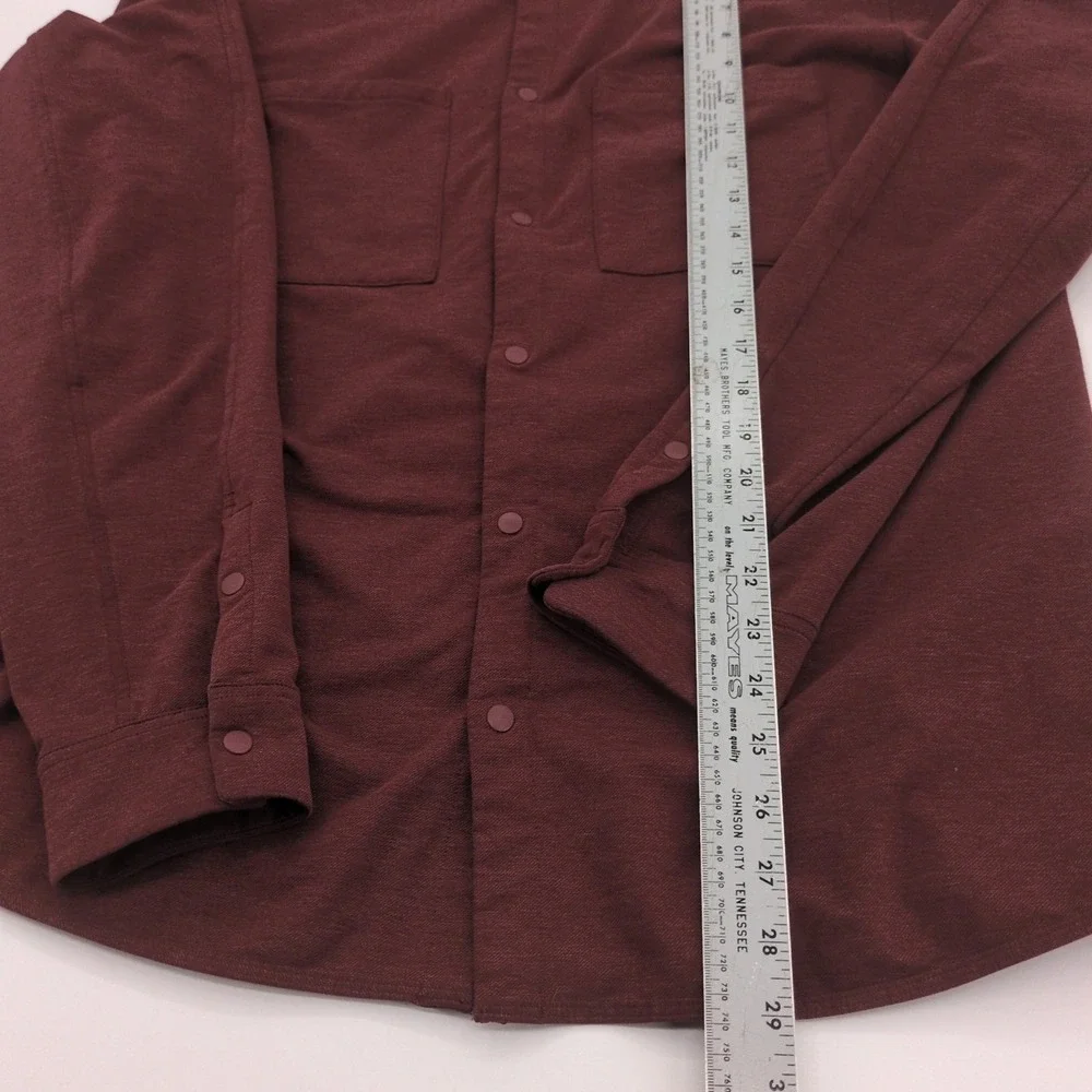 Lululemon Compatibility Shirt Mens Large Red Snap Front‎ Stretch Performance